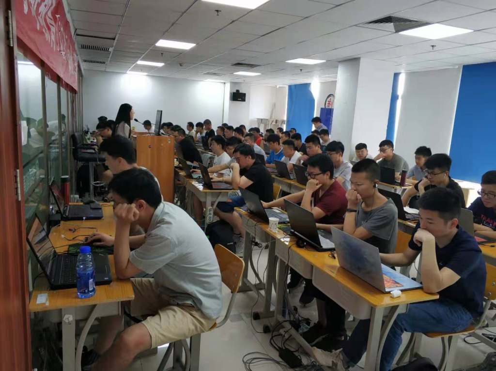 马哥教育Linux面授38期开班典礼|成功不易唯有加倍努力！