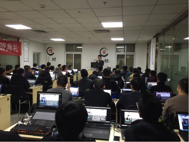 学员自述：从月薪2000的小白到年薪20w，在马哥教育完成人生转折亲身经历