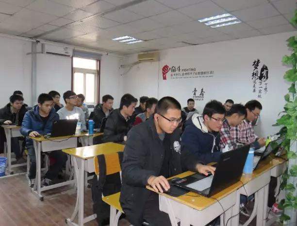 我辞掉年薪50万+的运维架构师工作，只为做好这门课程